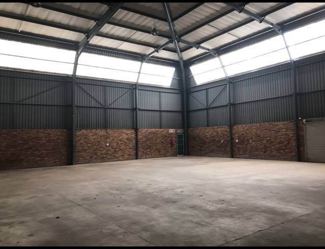 757M² WAREHOUSE TO LET IN JET PARK